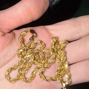 Hawaii Rope Chains 4MM DIAMOND CUT ROPE CHAIN LENGTHS:14K 18". 22.3 Grams